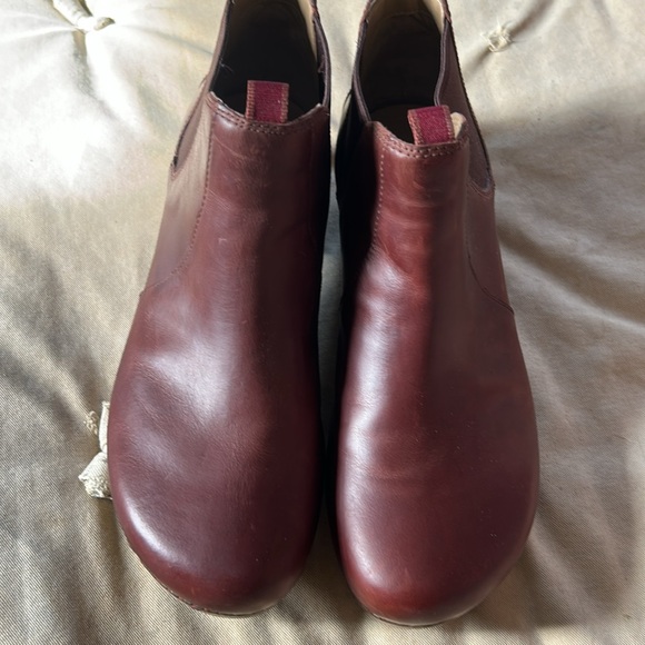 Dansko shoes - Picture 2 of 4